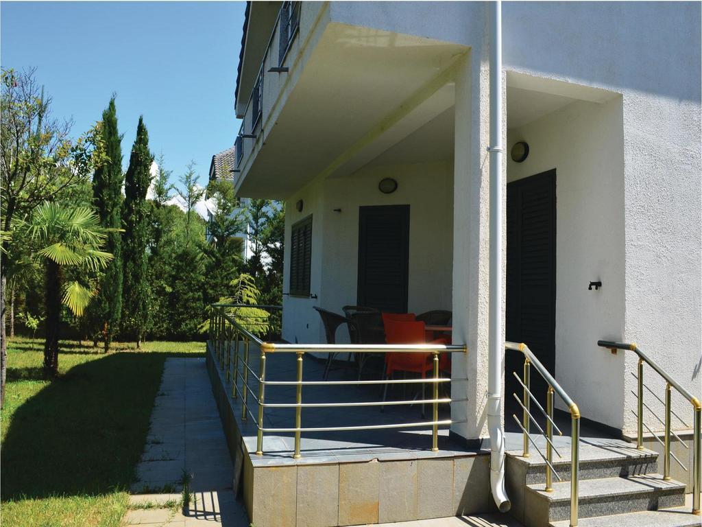 Holiday Home Pishat E Buta 28 Golem  Luaran gambar