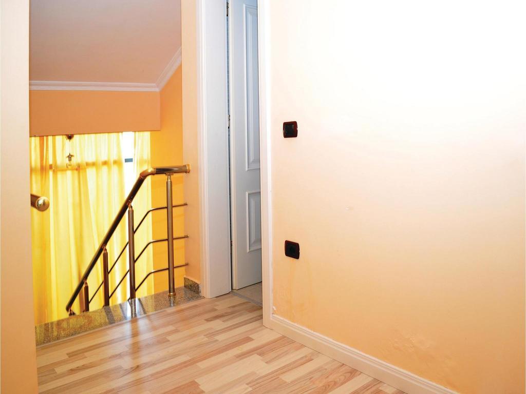 Holiday Home Pishat E Buta 28 Golem  Luaran gambar