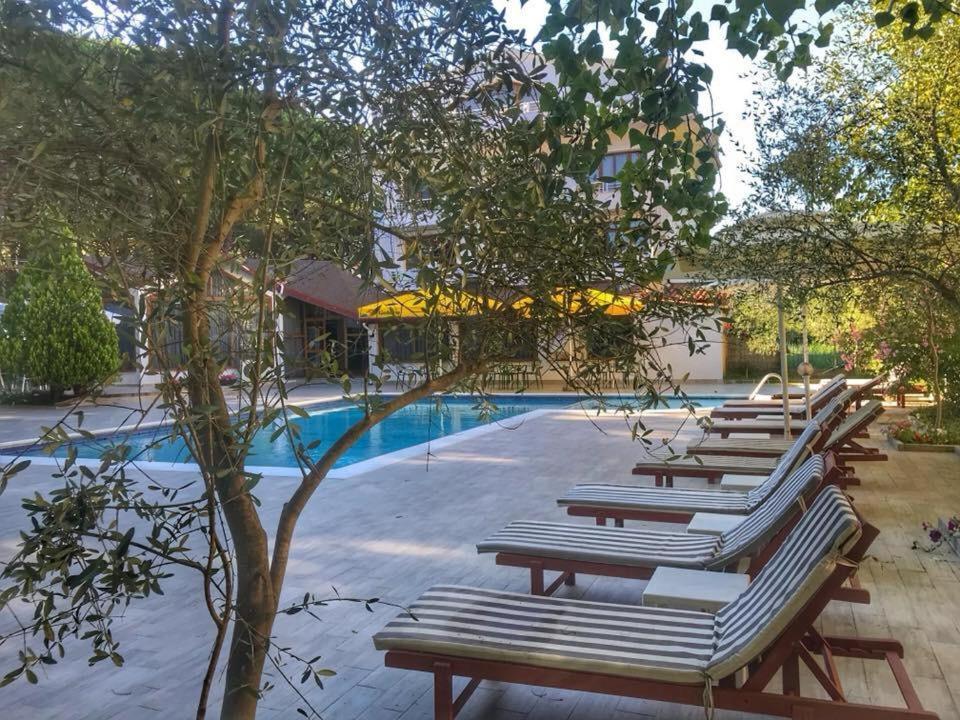 Holiday Home Pishat E Buta 28 Golem  Luaran gambar